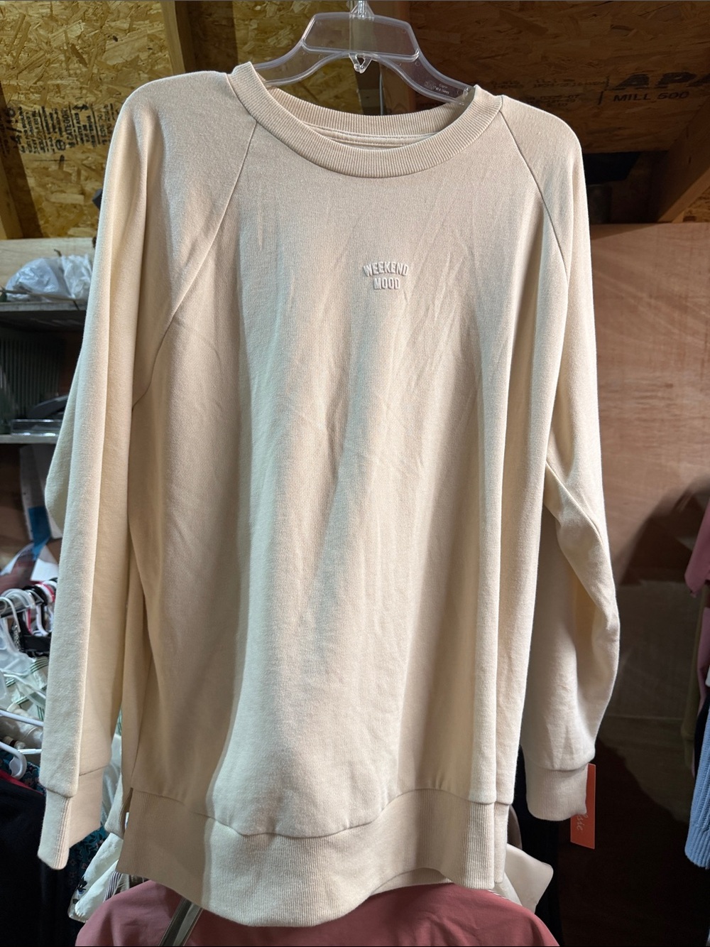 Colsie Cream Relaxed Crewneck Sweatshirt